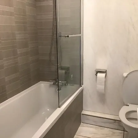 Torwood House 4* 펜젠스